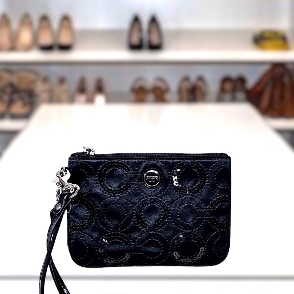 Coach Signature Small Wristlet Black Sequin C โs W / Tags